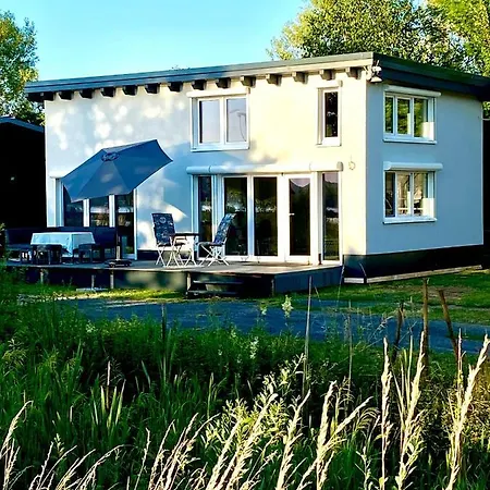 Apartment House Of Happiness Mit Seeblick *