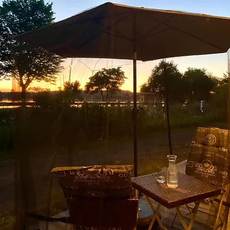 House Of Happiness Mit Seeblick Apartamento Hungen