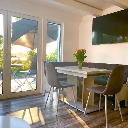 House Of Happiness Mit Seeblick Apartamento