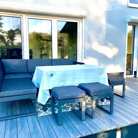 House Of Happiness Mit Seeblick Apartment Hungen