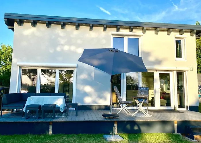 House Of Happiness Mit Seeblick Hungen