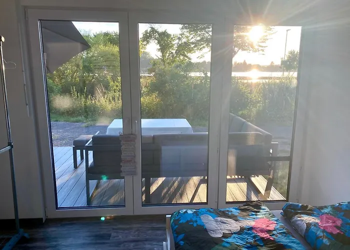 Apartment House Of Happiness Mit Seeblick