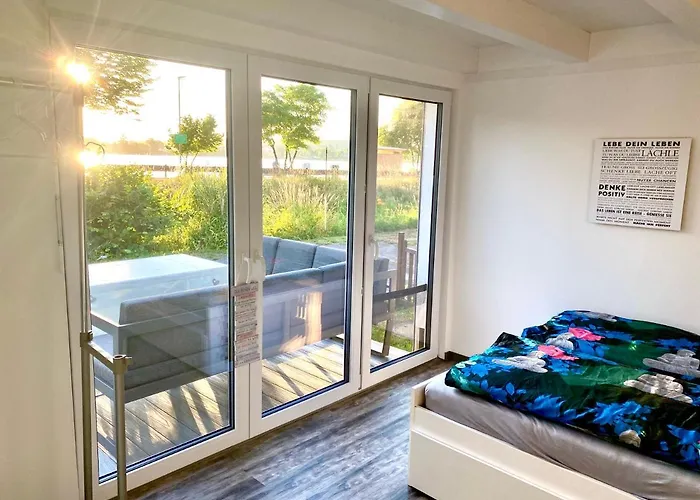 Apartment House Of Happiness Mit Seeblick