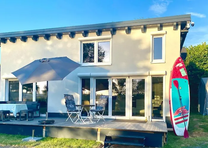 Apartment House Of Happiness Mit Seeblick